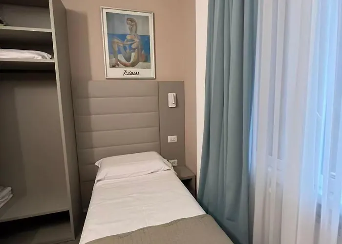 Parma 2* Milano