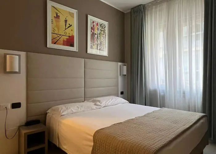 Otel Parma 2*