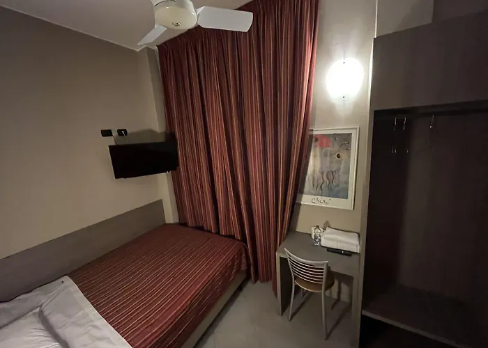 Parma Otel 2*